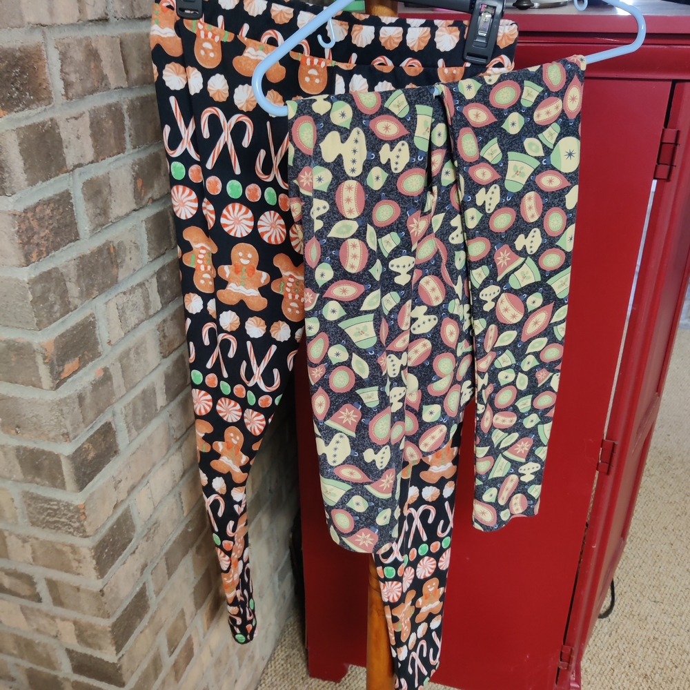 LuLaRoe Women's Two Pairs  Black Holiday Gingerbread & Candy Leggings
